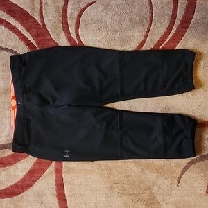 Under Armour Women's Sz. S Black Softball Pants